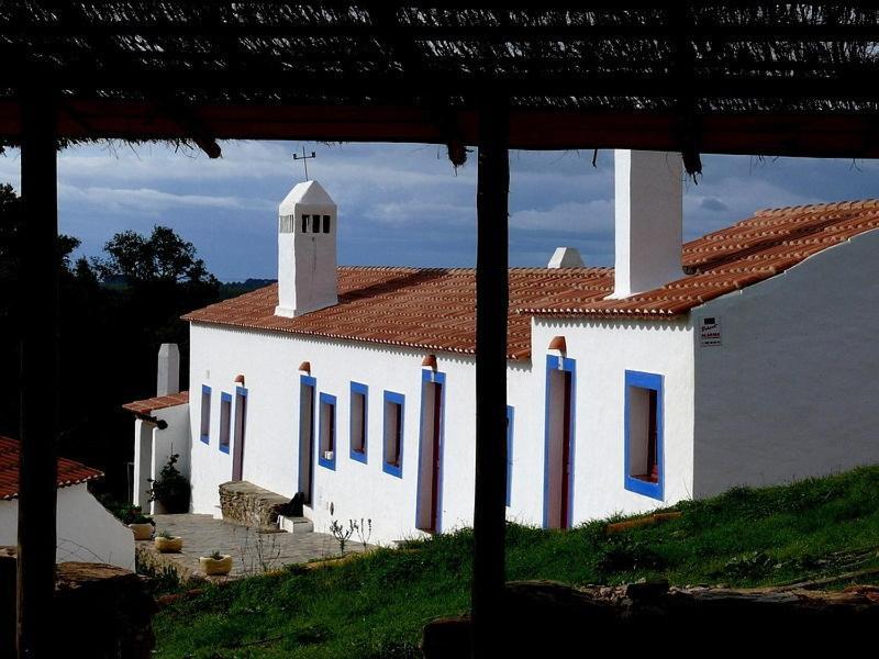 Monte Do Adail Turismo Rural Casa De Campo ヴィラ・ノヴァ・デ・ミルフォンテス 部屋 写真